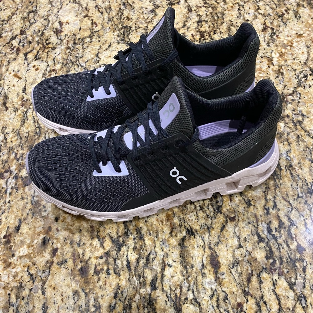 ON Women’s running shoe